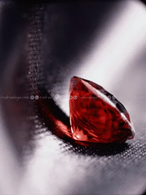 Hessonite (Siloni Gomed)