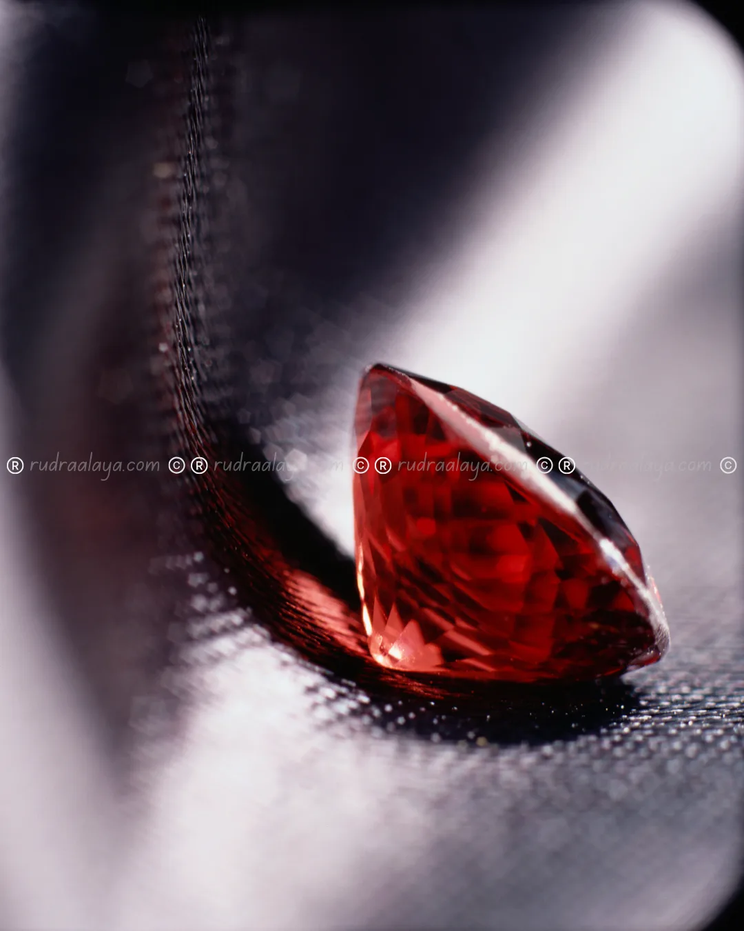Hessonite (Siloni Gomed)